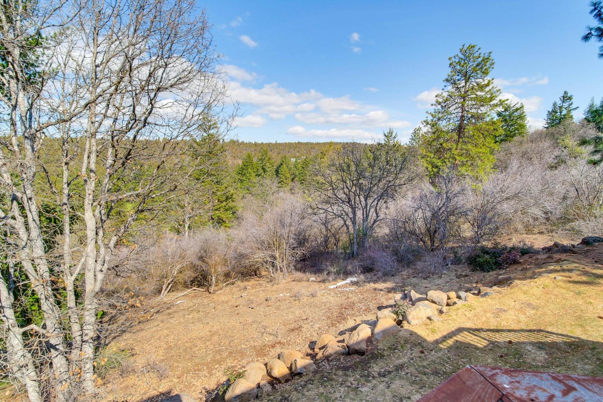 Klamath Falls Getaway With Pool And Hot Tub Access! Exterior foto